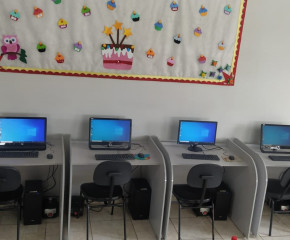 Secretaria de Educação finaliza a instalação de equipamentos do projeto Escola Informatizada