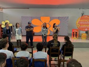 Ações lúdicas do Maio Laranja abordam o tema Abuso Sexual com linguagens diferentes