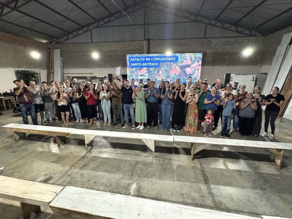 Mais de 5 milhões em asfalto para a comunidade Santo Antônio, em Vitorino