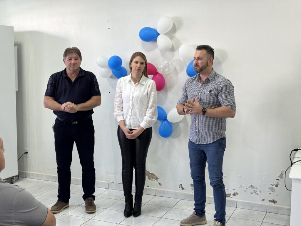 Vitorino apresenta nova secretária de Saúde, Simone Lorenset Gutstein