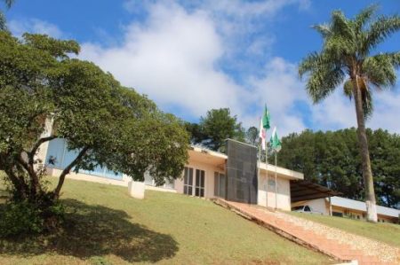 Servidores municipais de Vitorino recebem reajuste de 7,6%