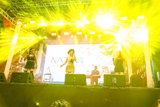 Abertura Oficial do Natal de Vitorino em 2023 reúne família vitorinense. Festa acontece também no Araucária Park