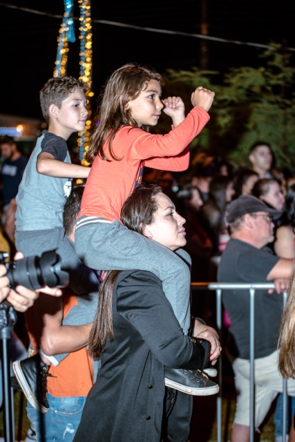Abertura Oficial do Natal de Vitorino em 2023 reúne família vitorinense. Festa acontece também no Araucária Park