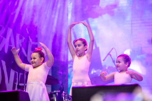 Abertura Oficial do Natal de Vitorino em 2023 reúne família vitorinense. Festa acontece também no Araucária Park