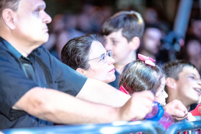 Abertura Oficial do Natal de Vitorino em 2023 reúne família vitorinense. Festa acontece também no Araucária Park