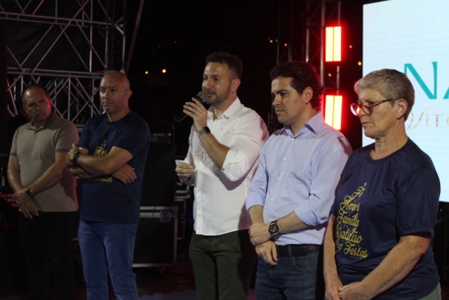 Abertura Oficial do Natal de Vitorino em 2023 reúne família vitorinense. Festa acontece também no Araucária Park
