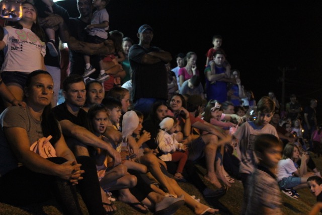 Abertura Oficial do Natal de Vitorino em 2023 reúne família vitorinense. Festa acontece também no Araucária Park