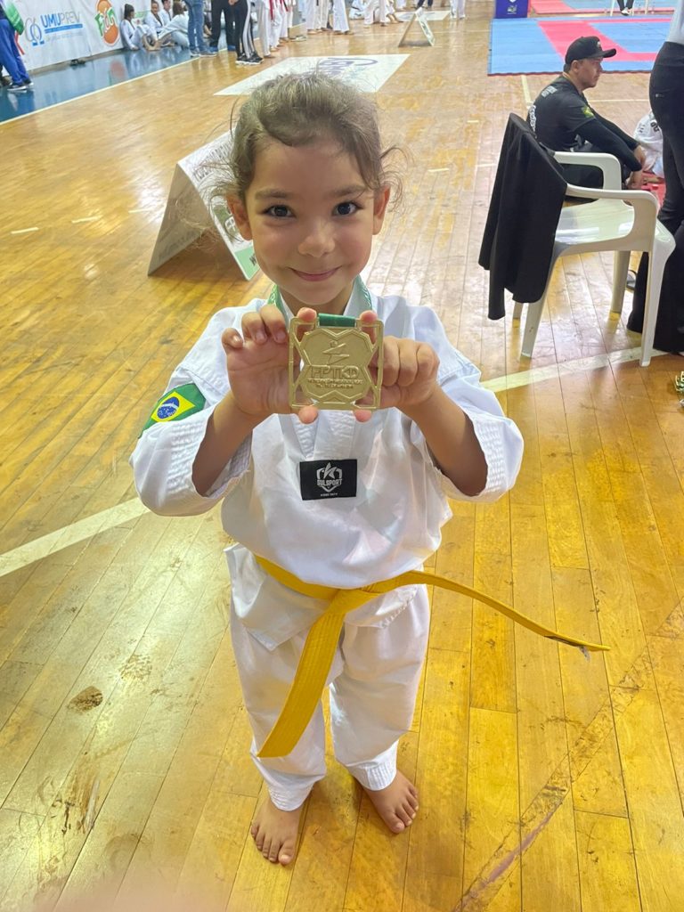 Com 34 atletas equipe de Taekwondo de Vitorino é campeã da Copa Oeste Sudoeste Com 34 atletas equipe de Taekwondo de Vitorino é campeã da Copa Oeste Sudoeste