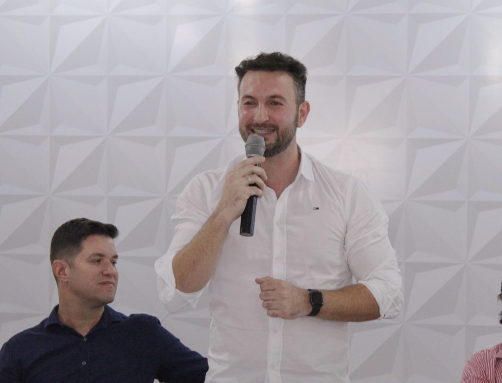 Comunidade Fartura recebe confirmação do asfalto que ligará cidade ao campo Comunidade Fartura recebe confirmação do asfalto que ligará cidade ao campo