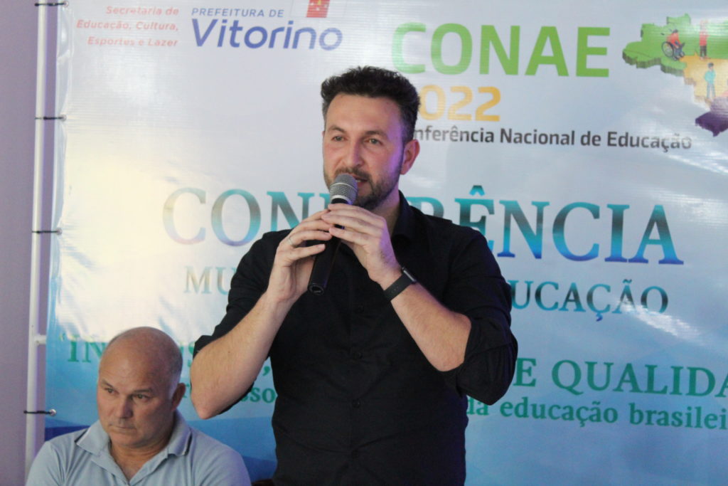 Conferência Municipal de Educação reúne professores para debater a inclusão e equidade