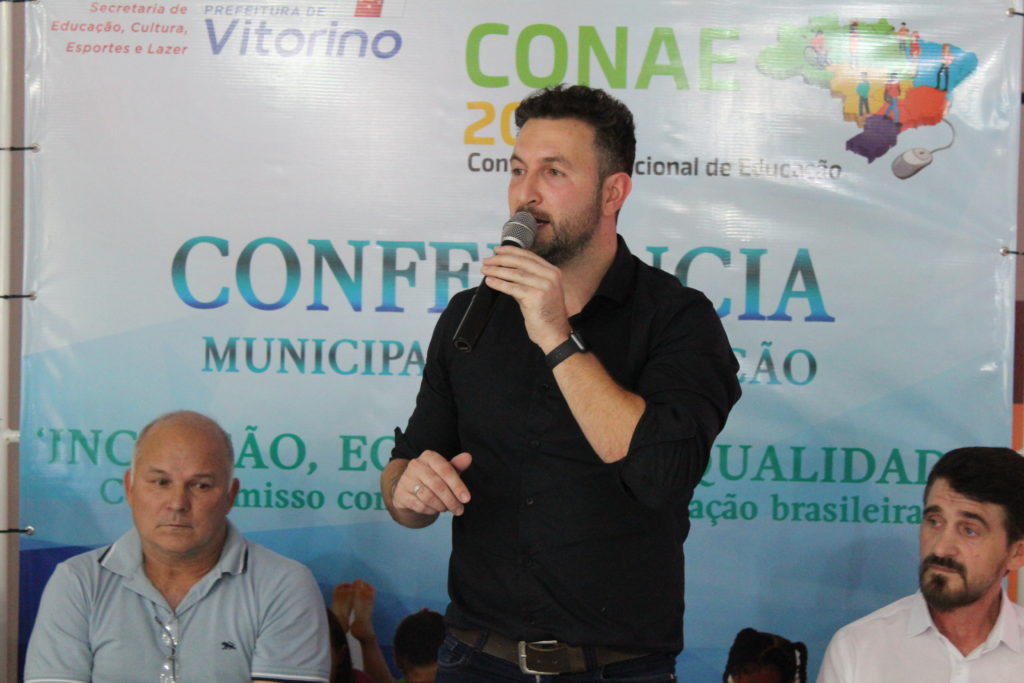 Conferência Municipal de Educação reúne professores para debater a inclusão e equidade