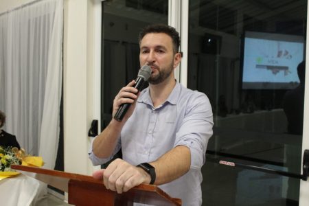 Em evento da Acevi, prefeito anuncia criação de mais de 200 novos empregos Em evento da Acevi, prefeito anuncia criação de mais de 200 novos empregos