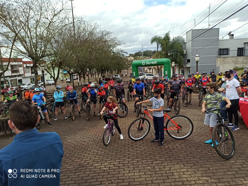 Evento Pedala Vitorino Solidário arrecadou 82 kgs de alimentos