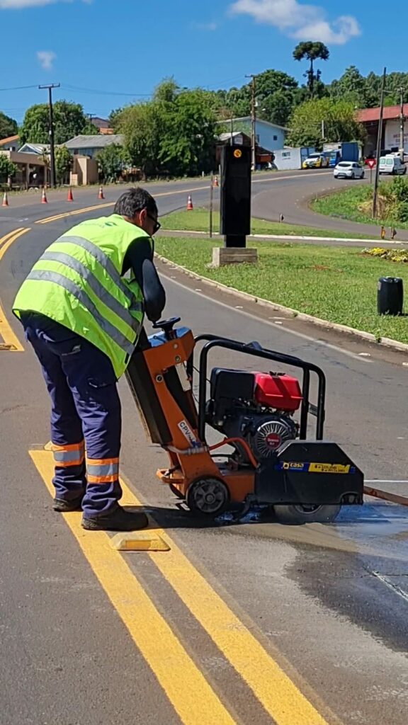 Medidor de Velocidade é instalado no Trevo na PRC-158 de Vitorino, saída para São Lourenço