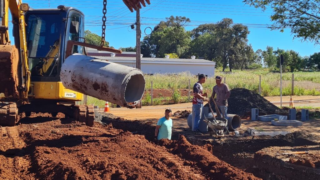 Obra de revitalização da Avenida Brasil Argentina passa por fiscalização do CREA-PR