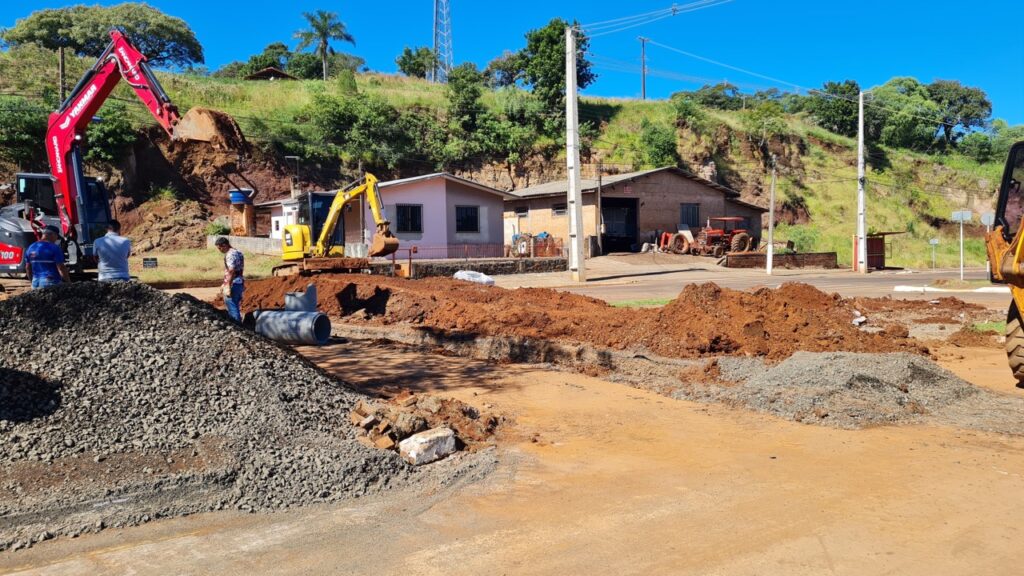 Obra de revitalização da Avenida Brasil Argentina passa por fiscalização do CREA-PR