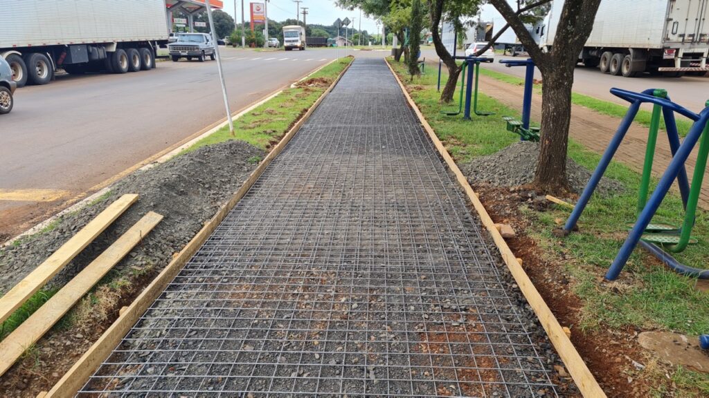 Obra de revitalização da Avenida Brasil Argentina passa por fiscalização do CREA-PR