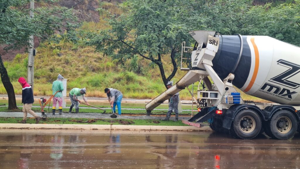 Obra de revitalização da Avenida Brasil Argentina passa por fiscalização do CREA-PR