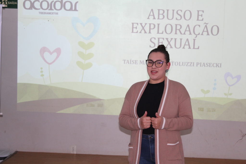 Palestra marca abertura da Semana de Combate ao Abuso e à Exploração de Crianças e Adolescentes em Vitorino