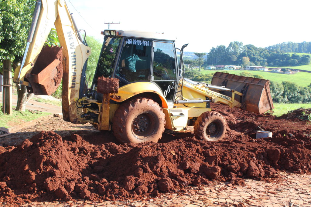 Primeiras etapas da pavimentação em concreto iniciam em Vitorino