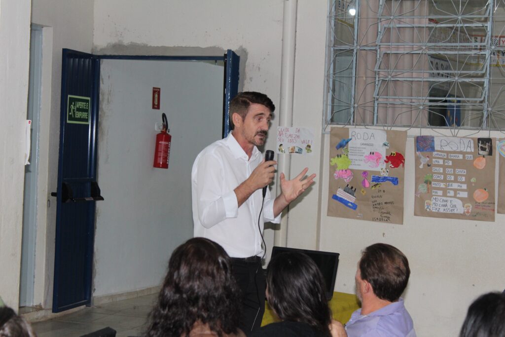 Reuniões com APMF apresentam melhorias de Escolas Municipais de Vitorino Reuniões com APMF apresentam melhorias de Escolas Municipais de Vitorino