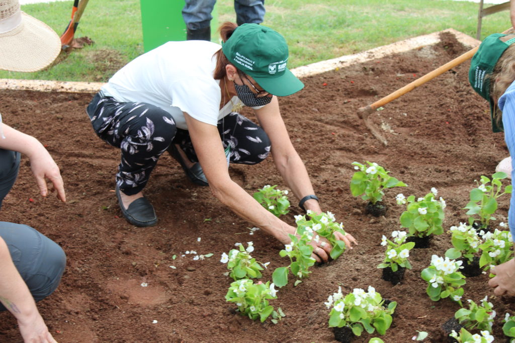 Secretaria de Agricultura apoia Sindicato dos Trabalhadores Rurais em curso de Jardinagem