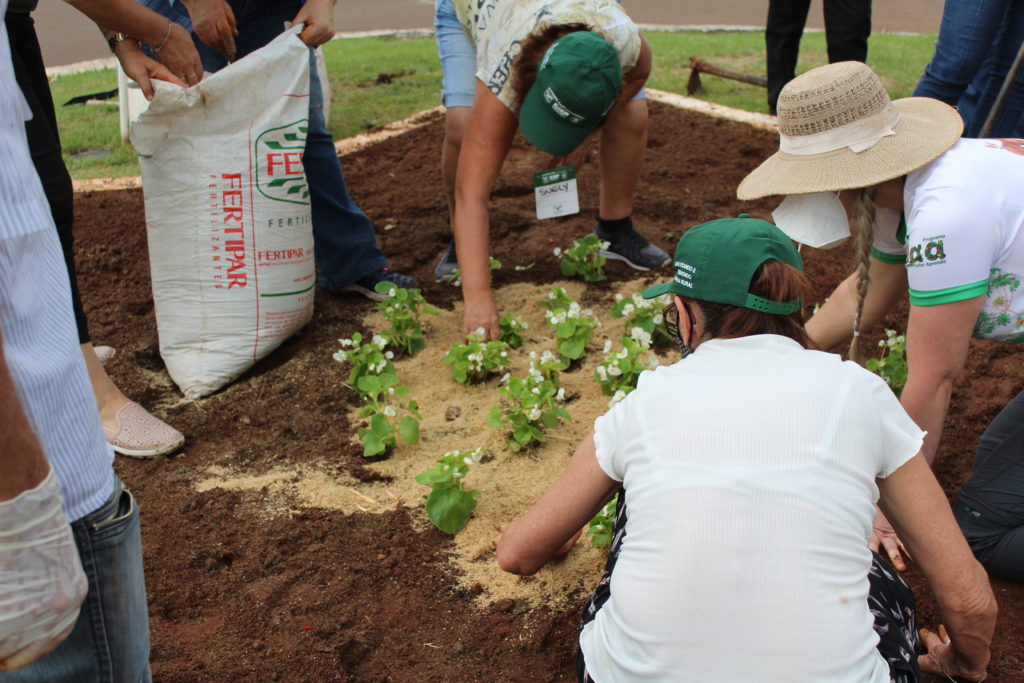 Secretaria de Agricultura apoia Sindicato dos Trabalhadores Rurais em curso de Jardinagem