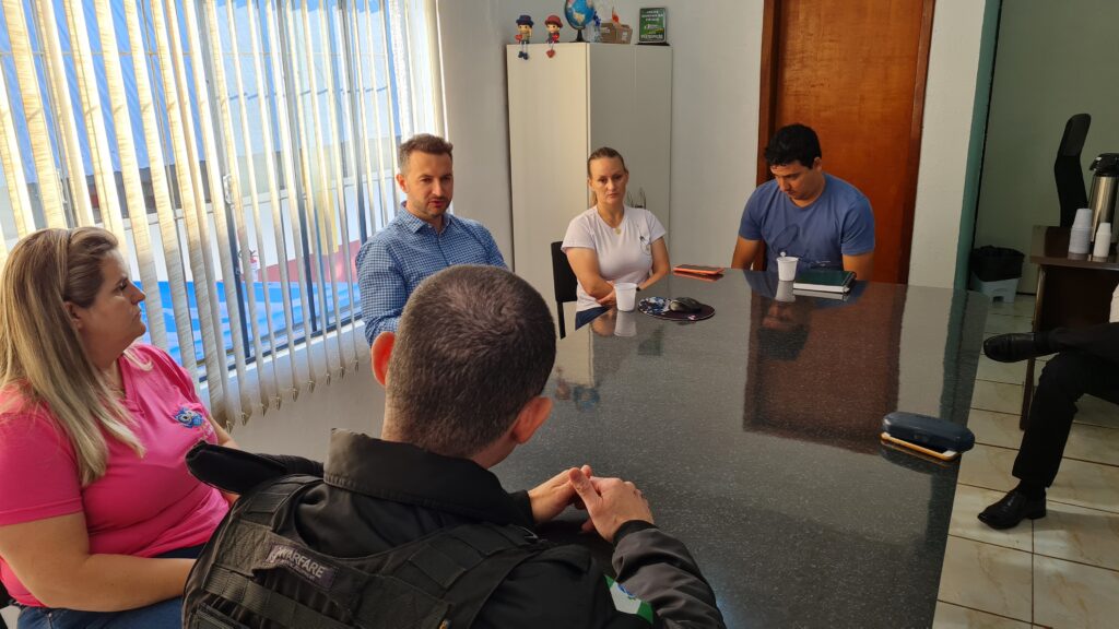 Em primeira reunião, Grupo Técnico de Segurança nas Escolas de Vitorino, traça ações com objetivo de construir planejamento estratégico
