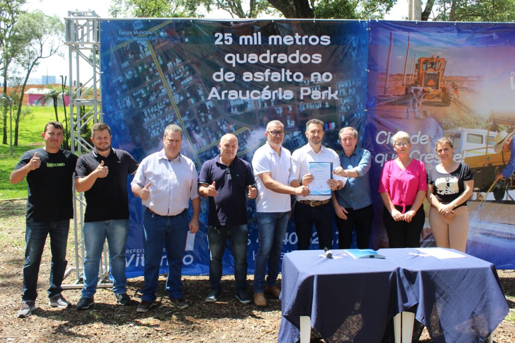 Projeto asfáltico de 4,5 milhões é assinado para o bairro Araucária Park, em Vitorino