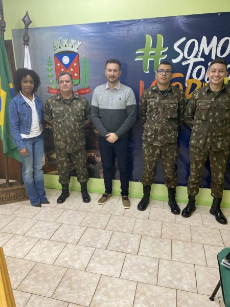 Vitorino recebe visita técnica na Junta Militar Vitorino recebe visita técnica na Junta Militar