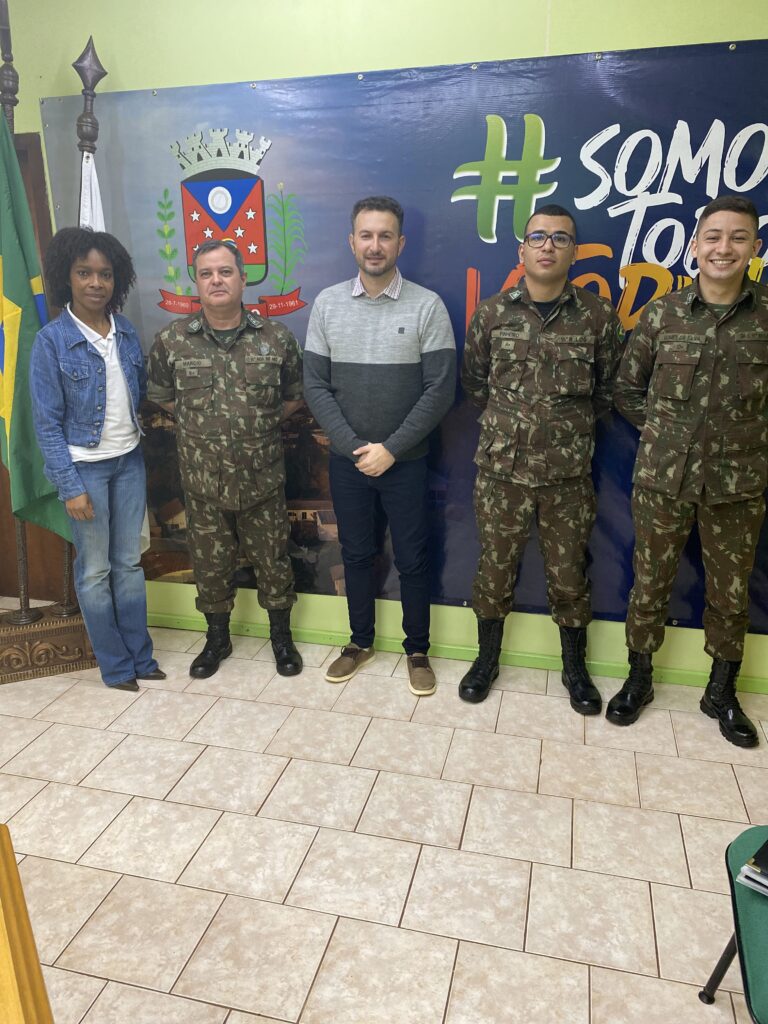Vitorino recebe visita técnica na Junta Militar Vitorino recebe visita técnica na Junta Militar