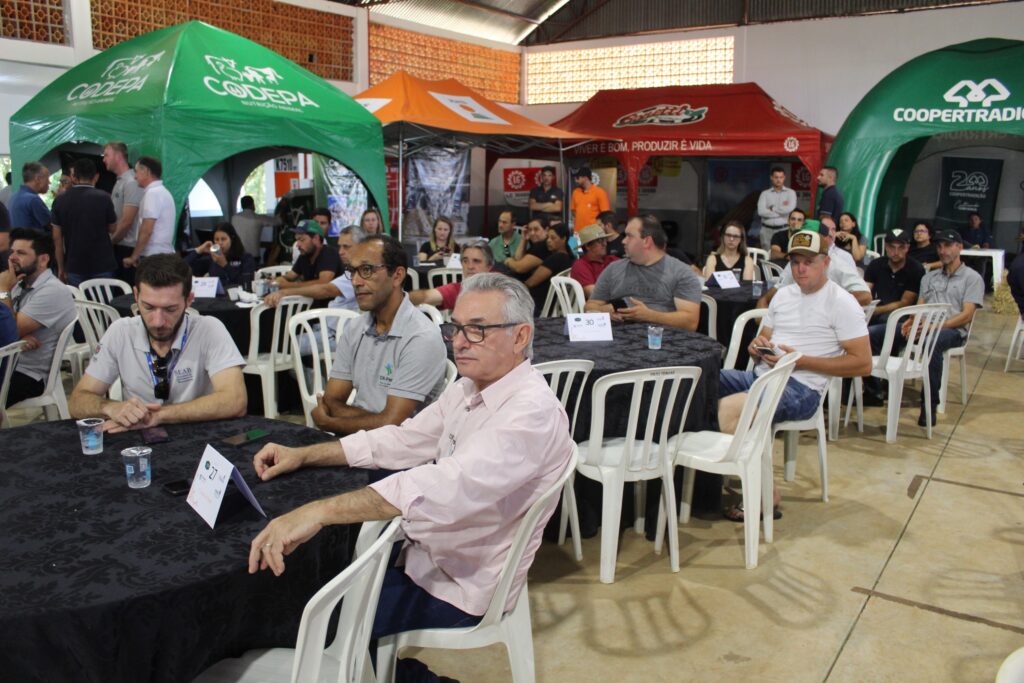 Vitorino sedia 5ª edição do Torneio de Silagem