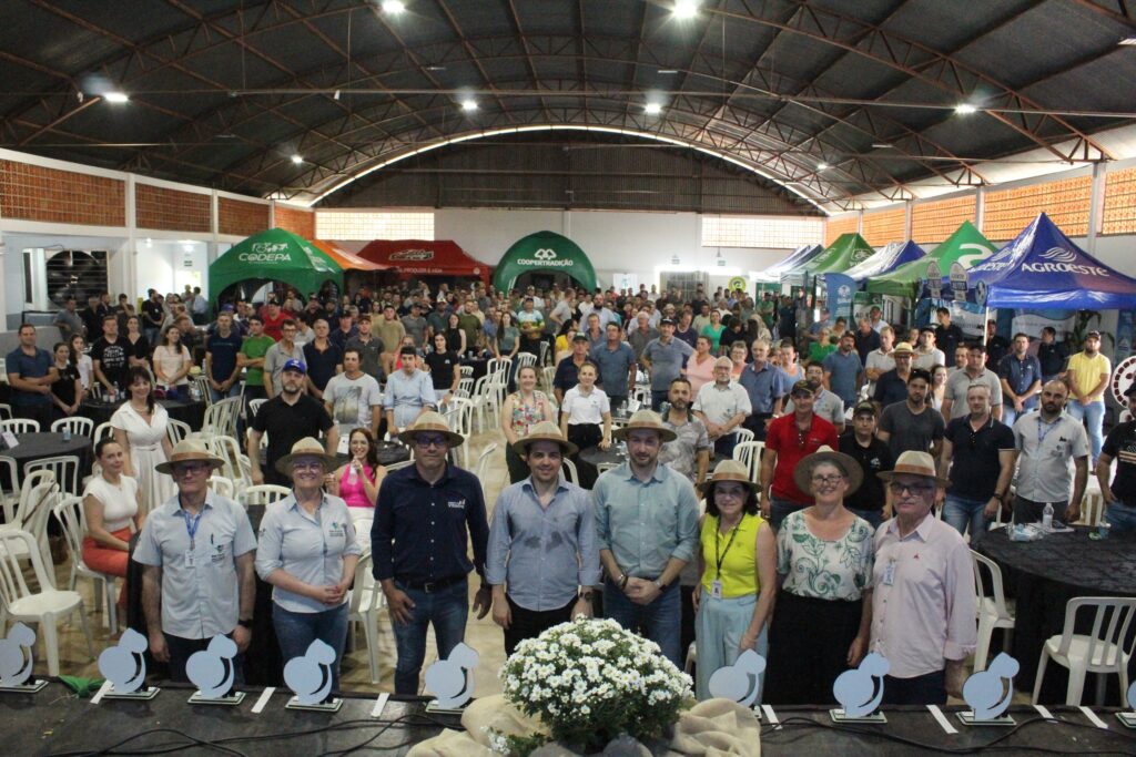Vitorino sedia 5ª edição do Torneio de Silagem